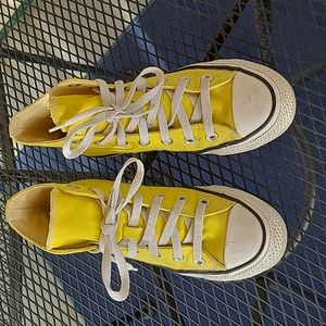 Yellow High top converse